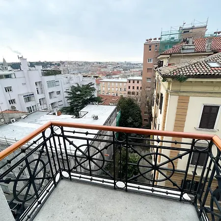 아파트 Panorama Design Private Parking *